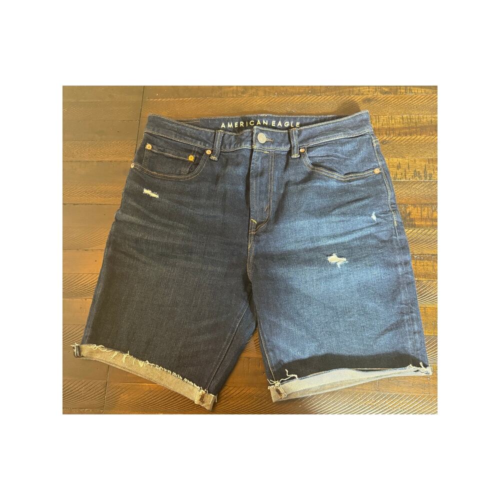 American Eagle Mens Airflex shorts 9 inch inseam Size Denim Shorts